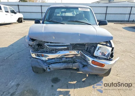 1997 Toyota Tacoma Xtracab z USA, uszkodzony, nr VIN 4TAVL52N7VZ240275